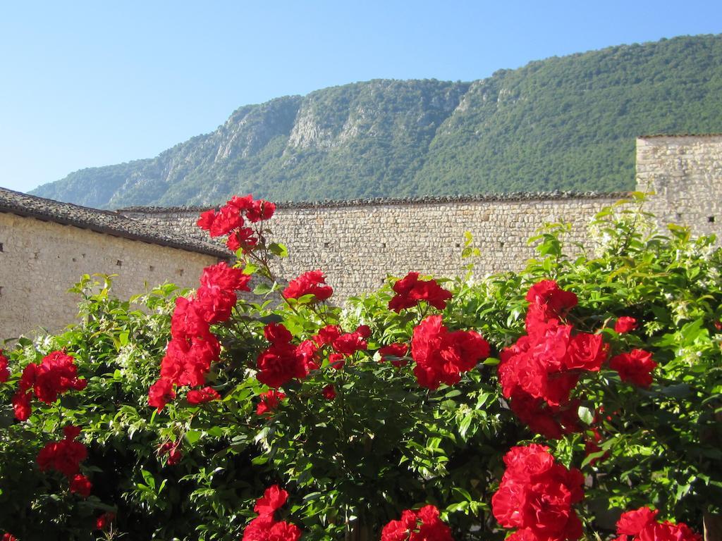 Monastero Fortezza Di Santo Spirito Hotel Fossa Exterior photo